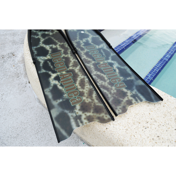 Deep Apnea - S Glass Black Grouper